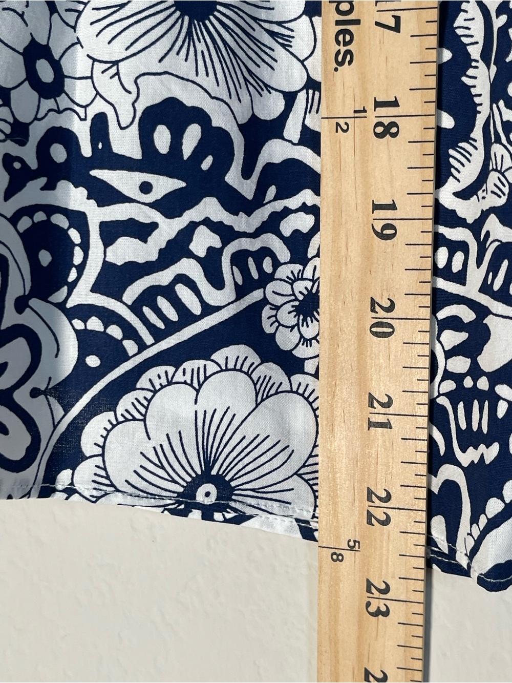 Tuckernuck Hyacinth House Thea Blouse Navy & White Floral Paisley Sz XXS Top NWT - Picture 9 of 11